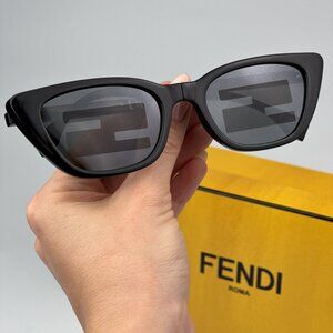 Fendi FE40089I 01C FOLDING BRAND NEW Sunglasses Black Mirror Pattern Women